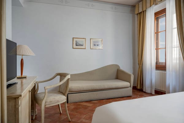 Triple Superior Rooms Hotel Davanzati Firenze 03